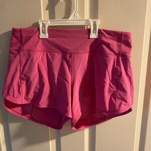Lululemon speed up short mid ride 4”